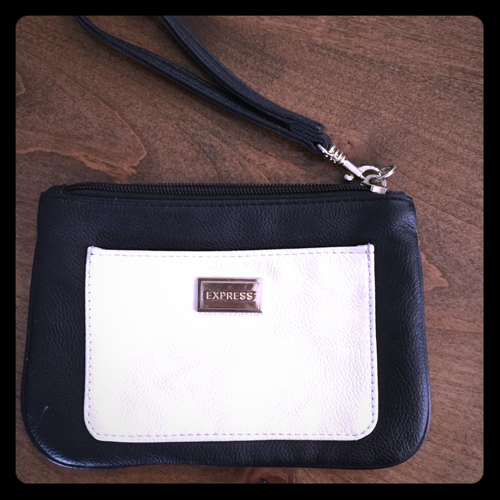 Wristlet